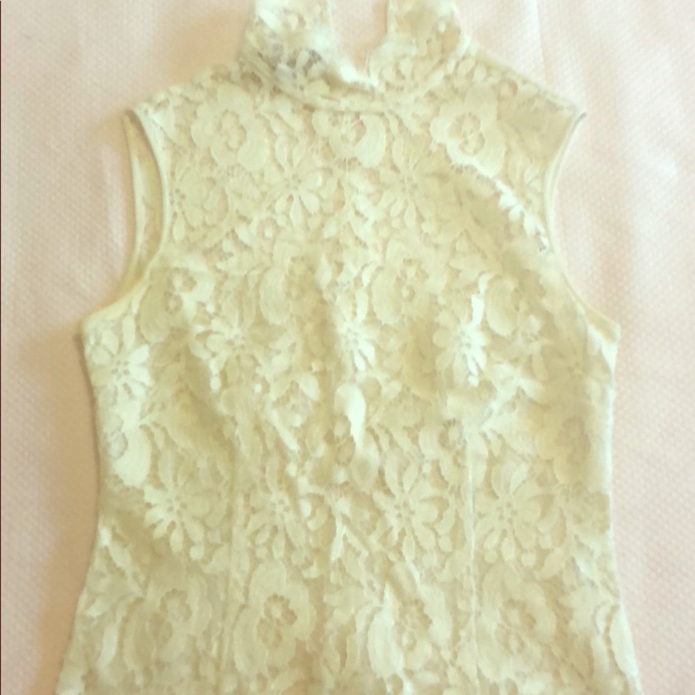 Kay Unger Lace Top Sz 4